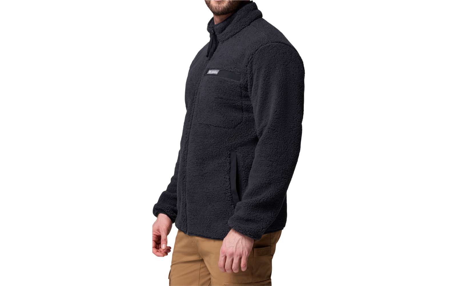 Mann trägt schwarzen Fleecepullover mit Reißverschluss und Logo auf der Brust