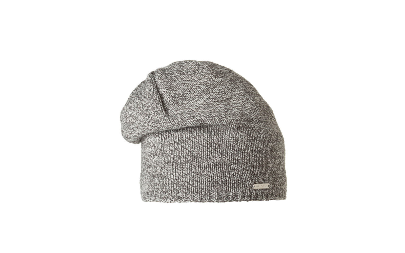 Graue gestrickte Mütze auf weißem Hintergrund
