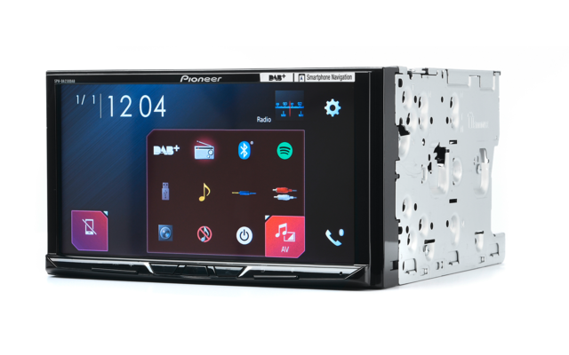 Pioneer 7 smartphone radio with DAB, Apple CarPlay