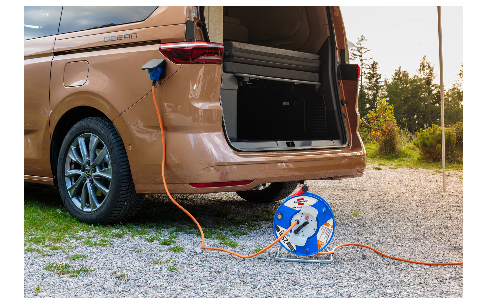 Product image Brennenstuhl Garant G CEE 3 Camping-Kabeltrommel 25 Meter 1