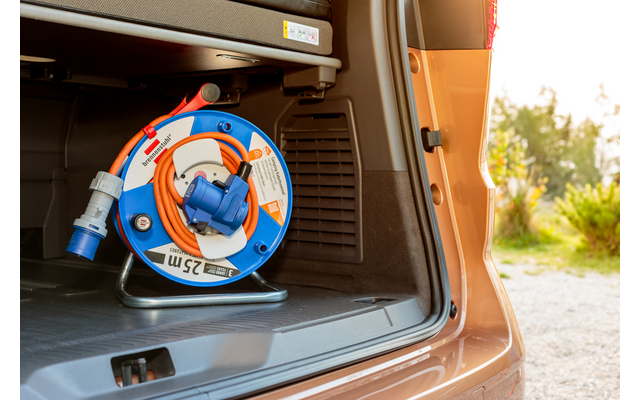 Product image Brennenstuhl Garant G CEE 3 Camping-Kabeltrommel 25 Meter 1