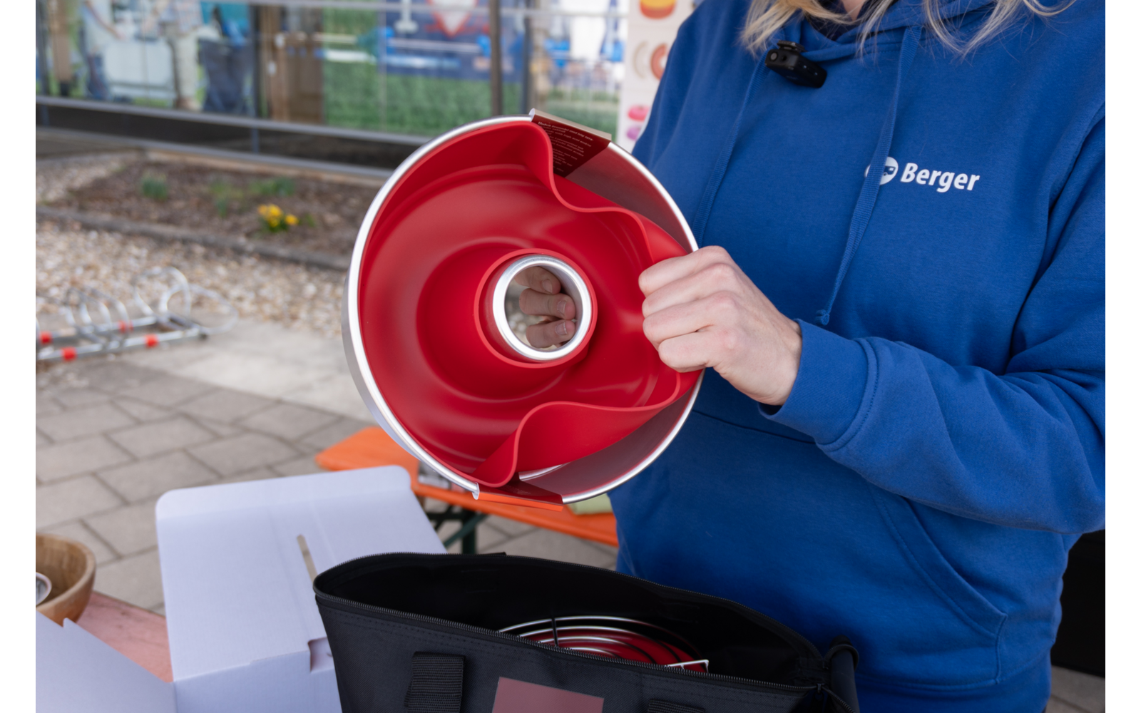 Imagen del producto Horno de camping Omnia Edici&oacute;n Fritz Berger 5 piezas 1