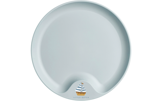 Assiette ronde bleu clair avec petite encoche et motif de bateau