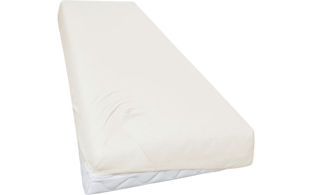 Schuin geplaatste matras met licht hoeslaken