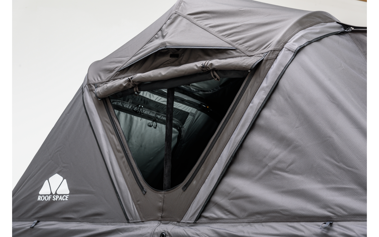 Produktbild Roof Space 2 Hartschalen Dachzelt 2&ndash;3 Personen 1