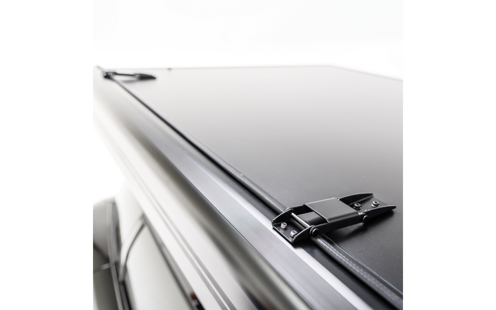 Produktbild Roof Space 2 Hartschalen Dachzelt 2&ndash;3 Personen 1