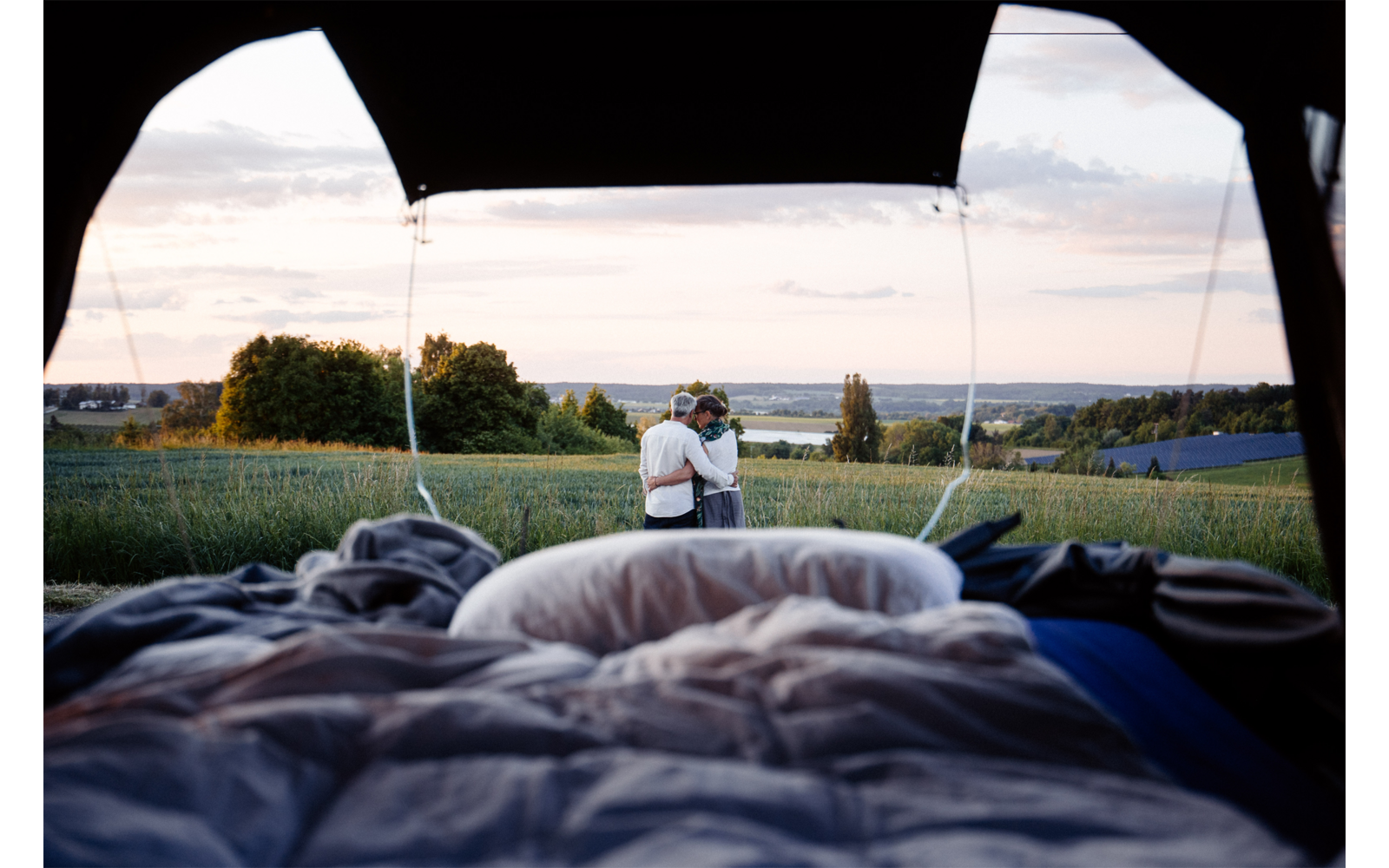 Produktbild Roof Space 2 Hartschalen Dachzelt 2&ndash;3 Personen 1