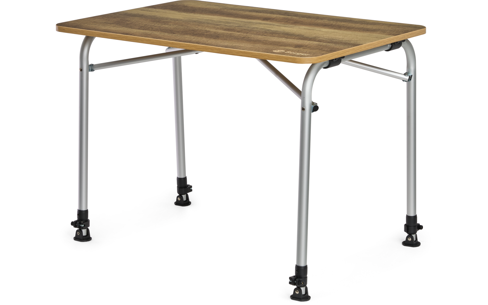 Table rectangulaire avec plateau effet bois, quatre pieds tubulaires argentés et patins noirs réglables sur fond blanc