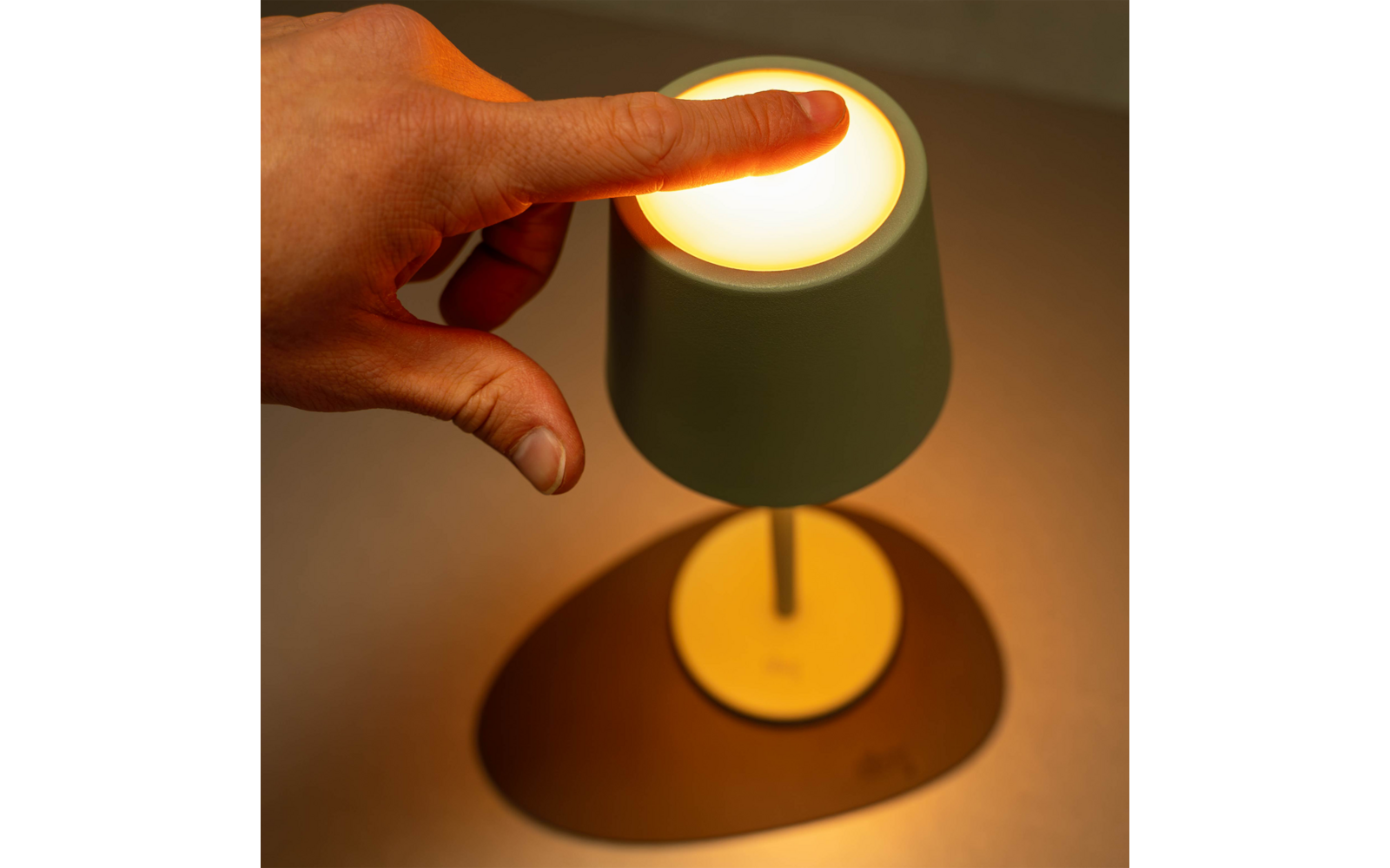 Produktbild Silwy Magnet-Leuchte Tischleuchte mit Metall-Nano-Gel-Platzset 1