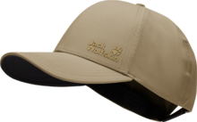 Beige baseballpet met 'Jack Wolfskin'-logo (tekst en pootafdruk), donkere onderkant van de klep, verstelbaar bandje aan de achterkant