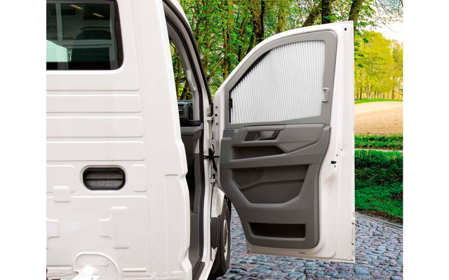 REMIfront V front blackout VW Crafter from 2019 / right side / frame gray / pleated light gray