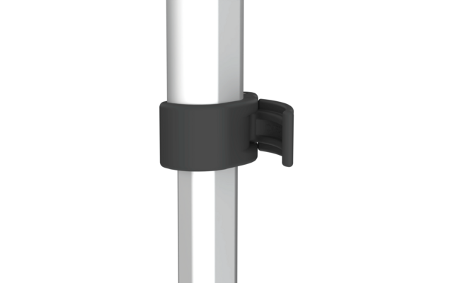 Weißer, rechteckiger Stab mit einem schwarzen Kunststoffring, der ihn umschließt; seitliche Lasche offen