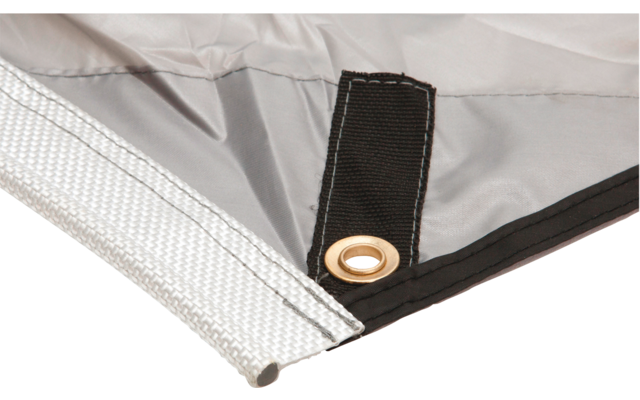 Nahaufnahme eines weißen Reißverschlusses mit schwarzem Zipper-Anhänger