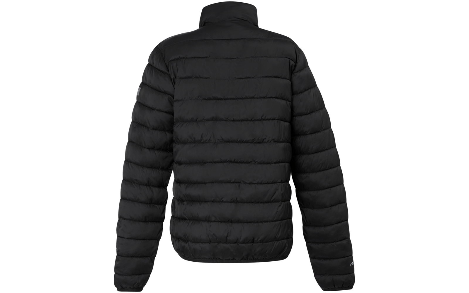 Rückansicht einer schwarzen gestepp­ten Jacke mit horizontalen Steppnähten, Stehkragen, langen Ärmeln und kleinem weißen Logo am linken Ärmel