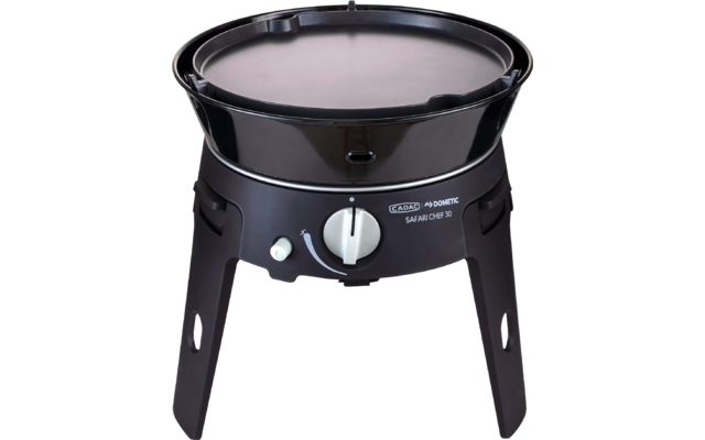 Appareil rond noir avec plaque de cuisson plate et circulaire, trois pieds, bouton de commande avant et anneau décoratif argenté