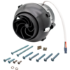 Carcasa redonda de plástico negro con palas radiales visibles, conectada a un cable blanco con conector de tres pines; varios tornillos, tuercas y arandelas colocados debajo sobre fondo blanco