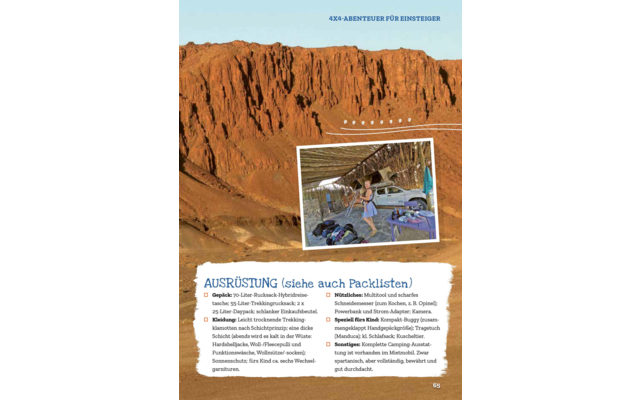 Magazinseite mit orange-braunen Felsklippen unter blauem Himmel und einem schräg eingesetzten Foto eines überdachten Campingbereichs mit Fahrzeug, Ausrüstung und einer stehenden Person