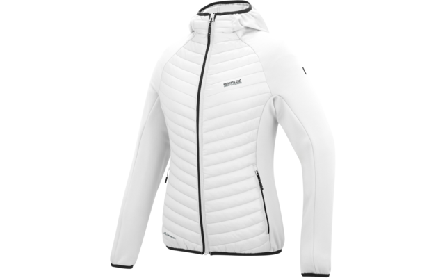 Weiße gesteppte Kapuzenjacke mit durchgehendem Reißverschluss, seitlichen Reißverschlusstaschen, schwarzer Kanten- und Reißverschlussumrandung und kleinem Logo auf der Brust