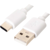 Witte kabel met USB-A-connector en USB-C-connector, beide uiteinden naast elkaar op een witte achtergrond