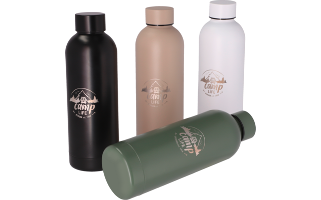 Vier metalen flessen in verschillende kleuren, waaronder zwart, beige, wit en groen, gerangschikt op een witte achtergrond