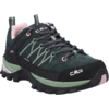 Una singola scarpa verde scuro con dettagli verde chiaro e rosa, lacci nero e bianco, suola zigrinata in gomma nera e logo bianco 'CMP'