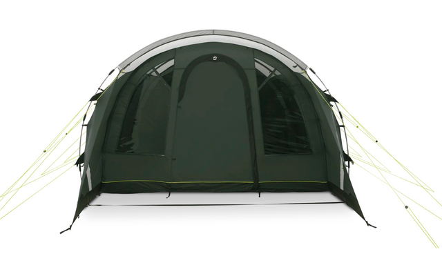 Vooraanzicht van een grote donkergroene tent met gesloten ritssluiting, zijramen en opgespannen scheerlijnen