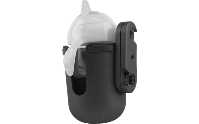 Transparente Trinkflasche mit weichem Schnabel in schwarzem Halter mit Clip vor hellgrauem Hintergrund