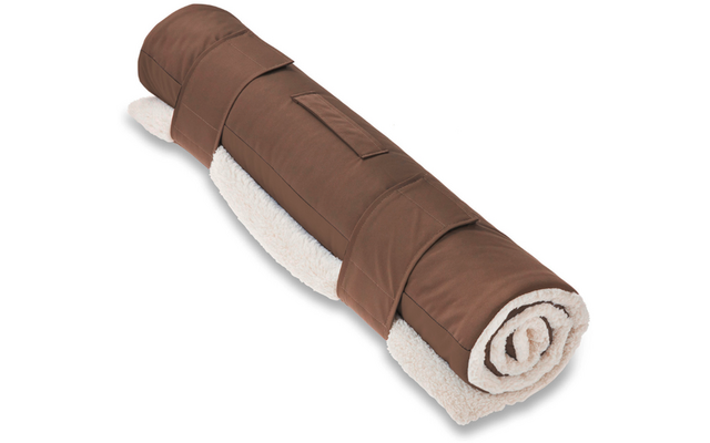 Zusammengerollte braune Decke mit weißem Innenfutter und zwei Klettverschlüssen