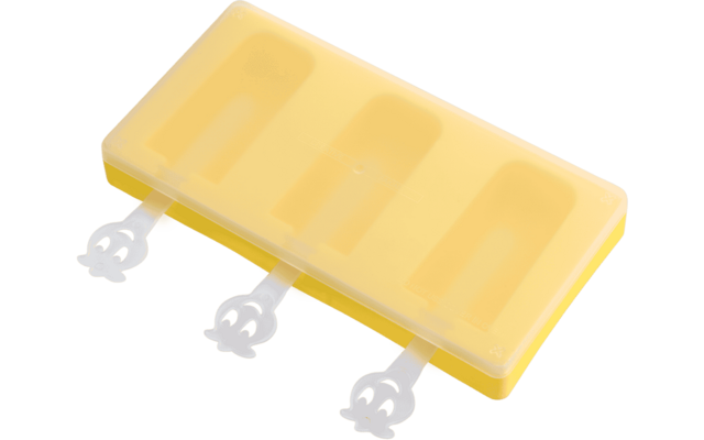 Molde rectangular amarillo para helados de palito con tapa translúcida, tres cavidades y tres palitos blancos con mangos redondeados