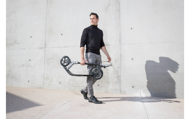 Produktbild Globber One NL 230 Ultimate Zweirad Scooter klappbar mit Handbremse 1