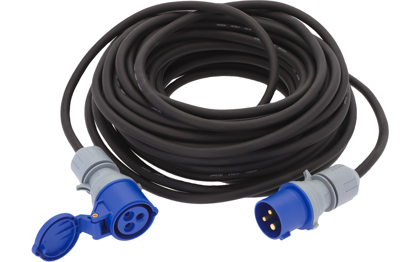 Aufgerolltes schwarzes Stromkabel mit blauen Steckverbindern und Schutzkappen