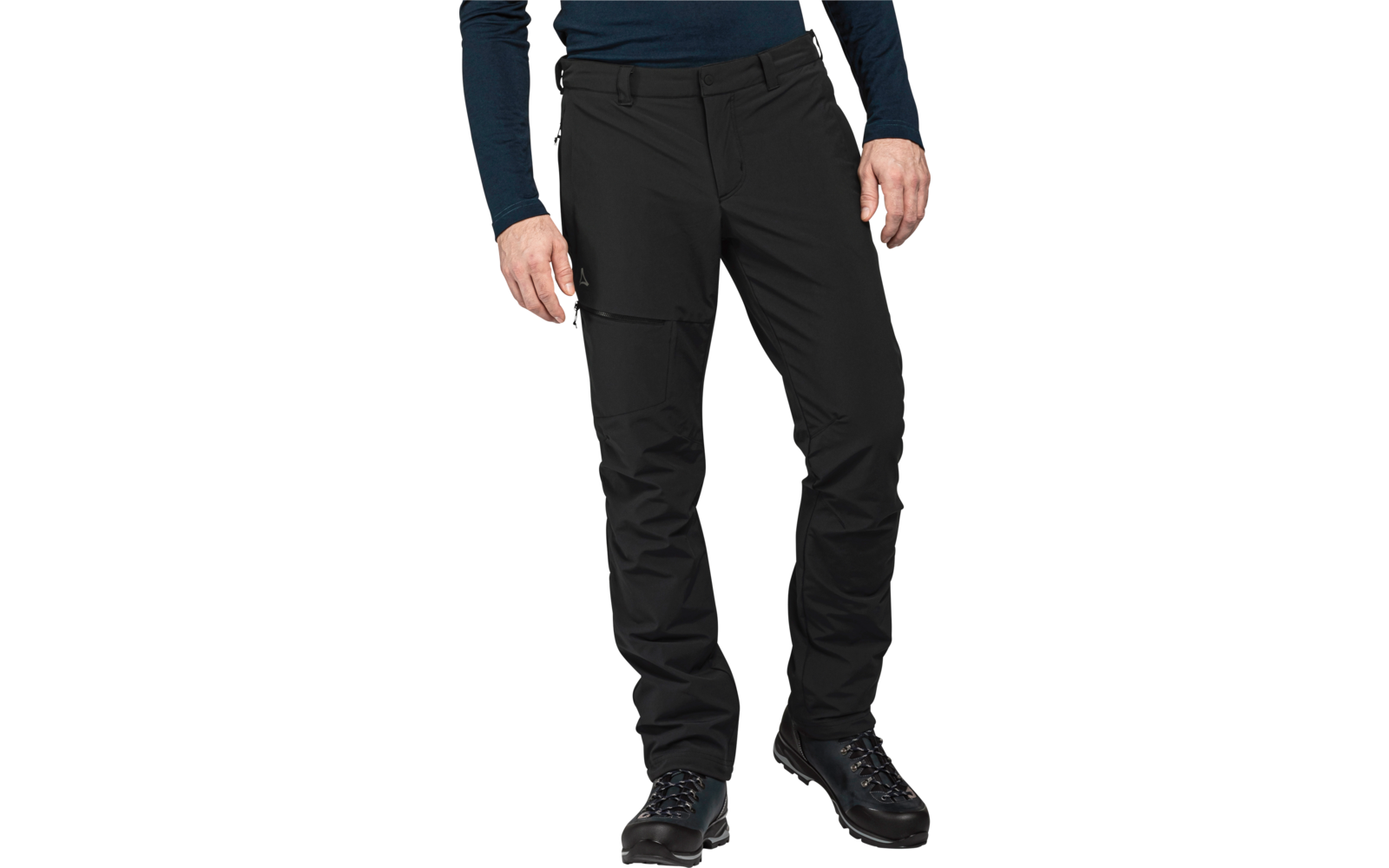 Onderlichaam van een persoon van taille tot voeten, zwarte broek met een ritssluiting op het bovenbeen, donkerblauw langärmelig bovenstuk, zwarte veterschoenen