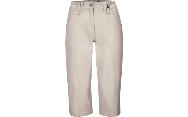 Beige Hose bis Mitte der Waden, Vorderansicht, sichtbarer Knopf und Reißverschluss, Gürtelschlaufen, schräge Seitentaschen, Bügelfalten, Taillenetikett