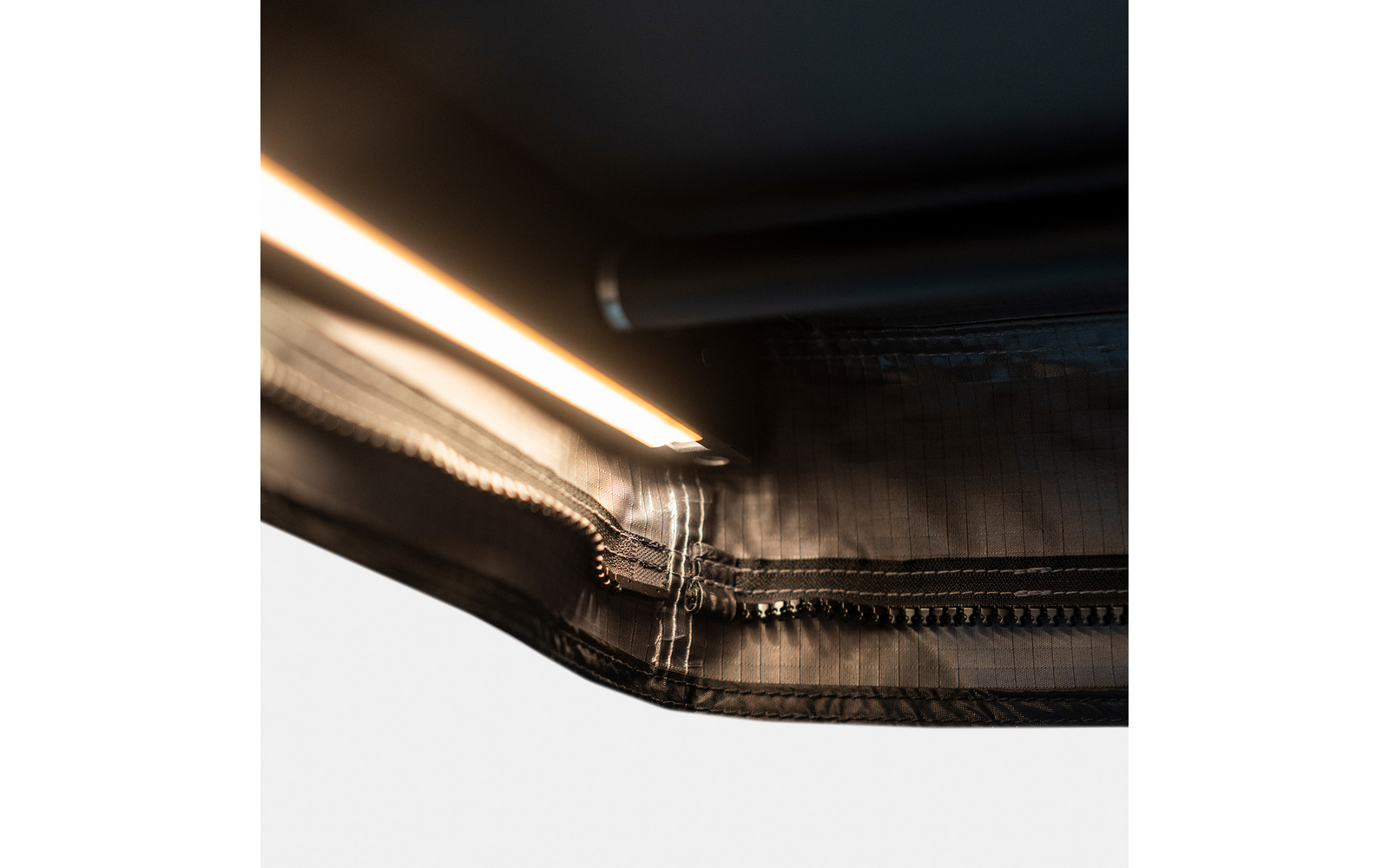 Produktbild Horntools Horizon Straight Markise freitragend mit LED Beleuchtung 2 Meter 1