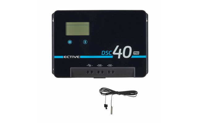 Schwarzes rechteckiges Gerät mit kleinem LC-Display oben links, blauer Linie und weißer Beschriftung "DSC 40 PRO", sichtbare Anschlüsse unten und beiliegendem Kabel mit Metallfühler