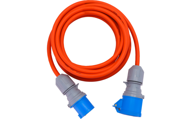 Aufgerolltes dickes orangefarbenes Kabel mit blauen und grauen Steckern an beiden Enden