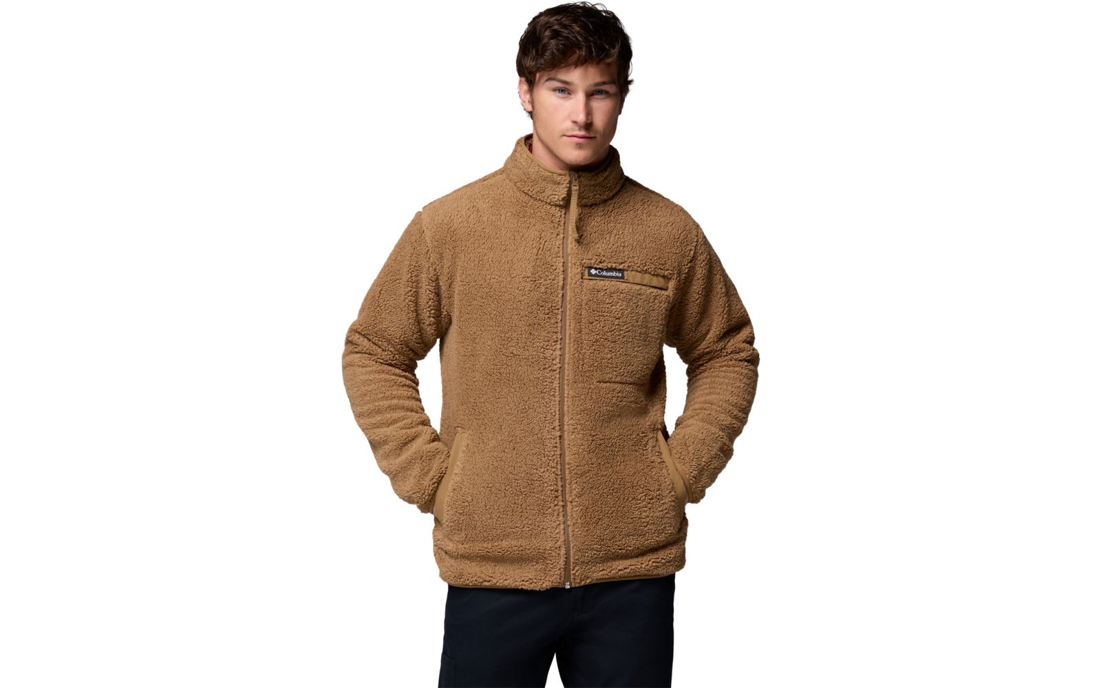 Mann trägt braune Fleecejacke mit Reißverschluss und Taschen