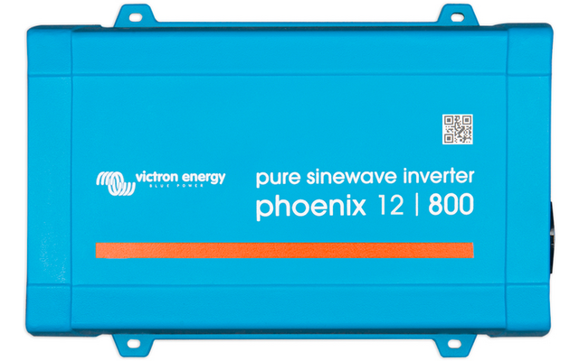 Blauer Wechselrichter mit der Aufschrift 'pure sinewave inverter phoenix 12 | 800'