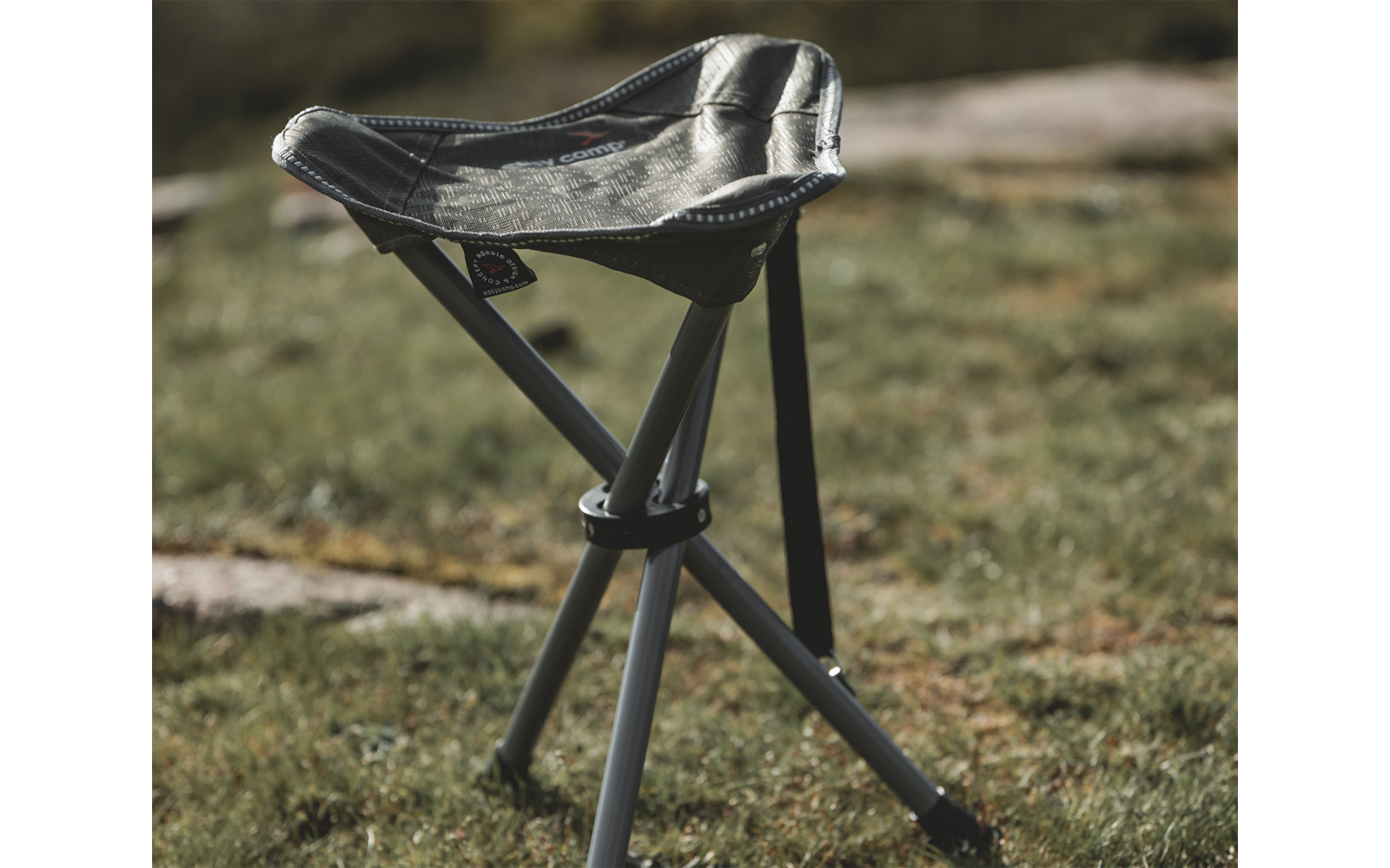 Immagine del prodotto Easy Camp Elm Dreibeinhocker 43 cm Sitzh&ouml;he 1