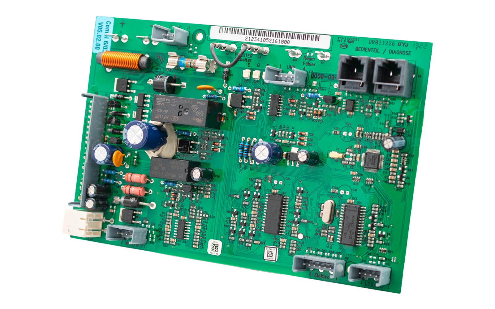 Grüne Leiterplatte mit Kondensatoren, Widerständen, integrierten Schaltkreisen, Spulen und Steckverbindern