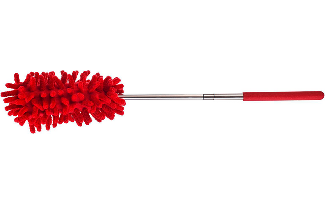 Tête rouge duveteuse avec de nombreuses boucles de tissu sur une tige métallique argentée extensible et poignée rouge