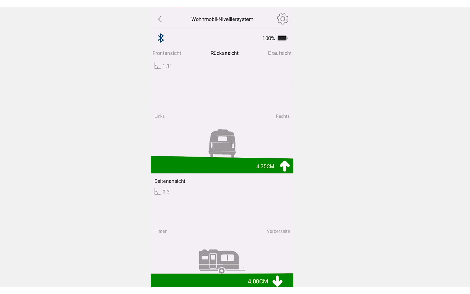 Écran de smartphone affichant une application avec deux icônes gris de camping-car empilées ; chacune a une barre verte avec une flèche blanche vers le haut et une valeur numérique ; barre d'état avec icône Bluetooth et '100%'
