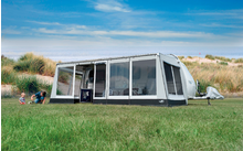 350340875 350340910 350340945 350340929 350340980 350340964 3503401015 350340999 3503401050 3503401034 3503401085 3503401069 3503401120 3503401155 3503401191 3503401227 350360875 350360910 350360945 350360929 350360980 350360964 3503601015 350360999 3503601050 3503601034 3503601085 3503601069 3503601120 3503601155 3503601191 3503601227 - Tendalino con veranda Wigo Rolli Plus Lounge