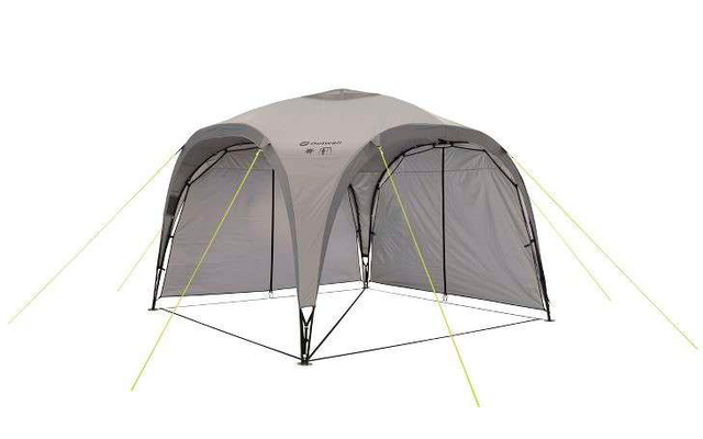 Een grijze, ruimtelijke tent met twee ingangen en gele scheerlijnen