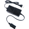 Adaptador de corriente negro con ranuras de ventilación y dos cables, uno con enchufe europeo y el otro con conector hembra