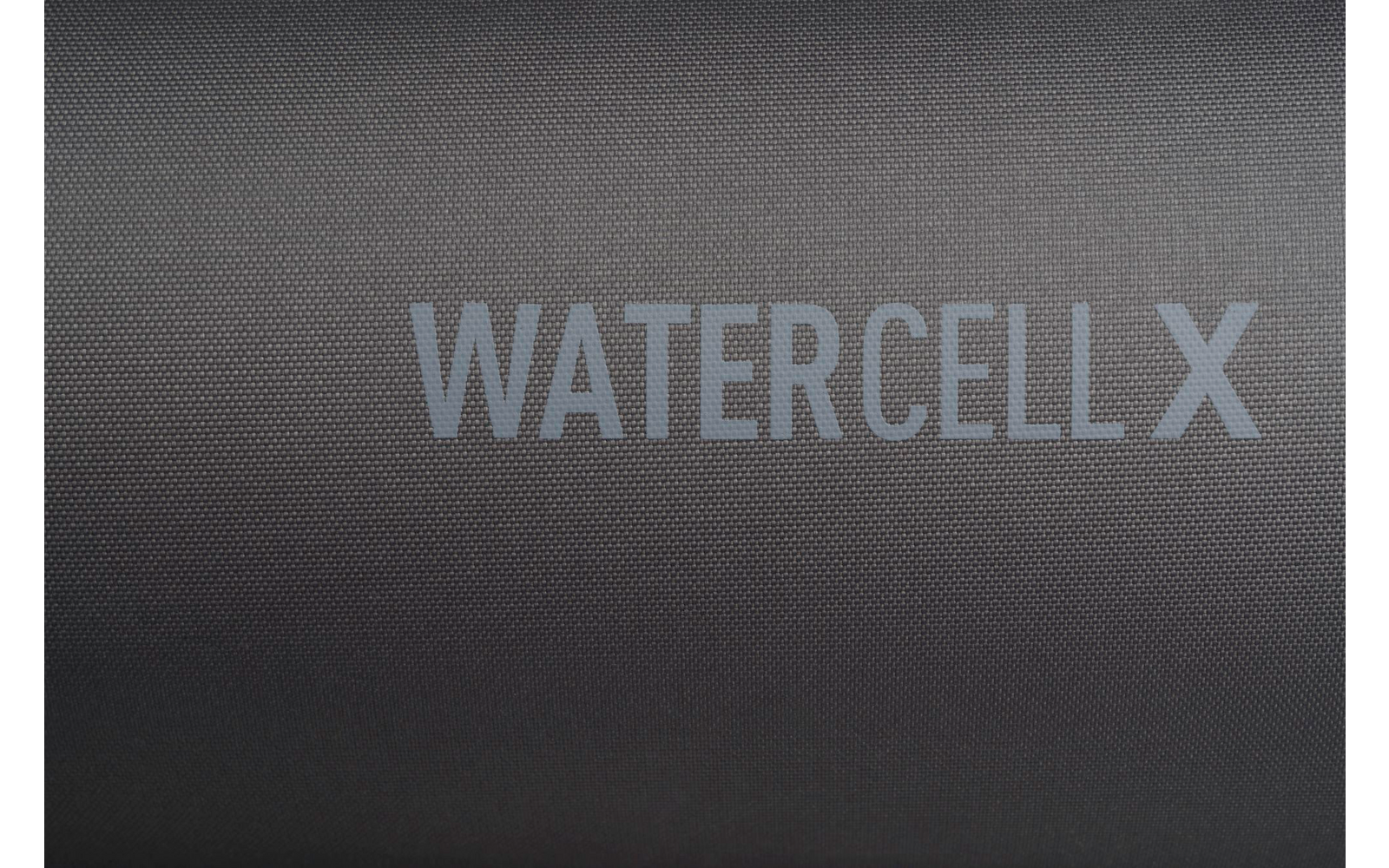 Tekst WATER CELL X op donkere achtergrond