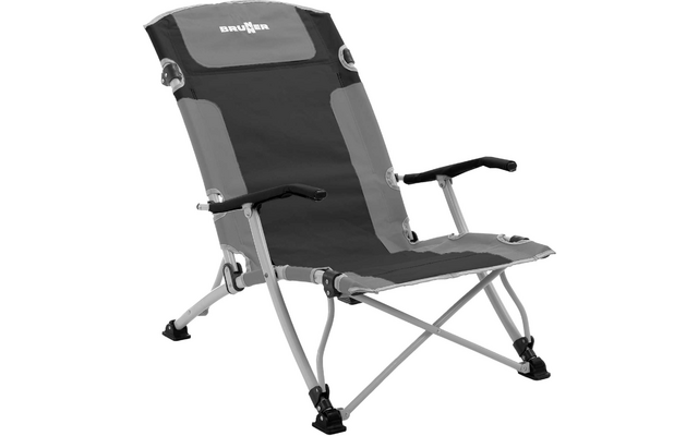 Chaise pliante avec tissu foncé et cadre en métal