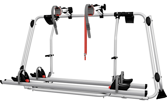 Eine Fahrradhalterung mit Haltegriffen und Spanngurten auf weißem Hintergrund