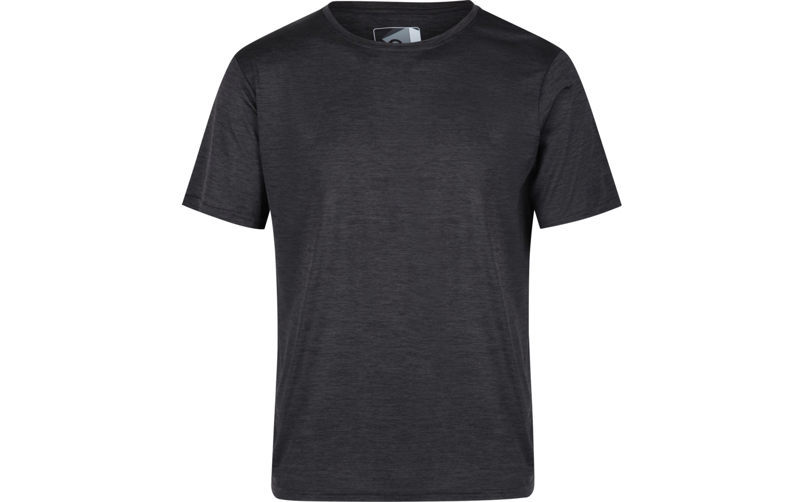 Schwarzes, kurzärmliges T-Shirt vor weißem Hintergrund