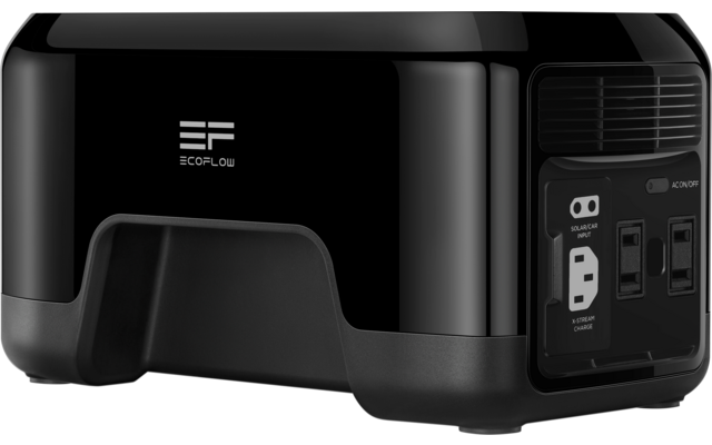 Schwarzer multifunktionaler Drucker auf weißem Hintergrund